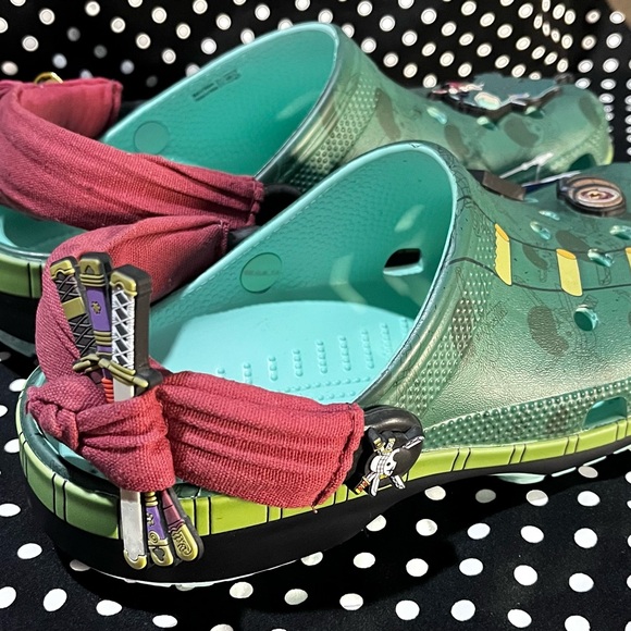 One Piece Adult CROCS - Picture 3 of 4